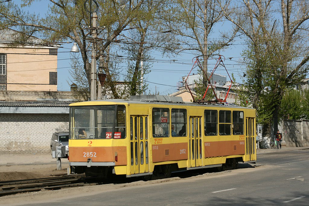 Tatra T6B5SU #2852