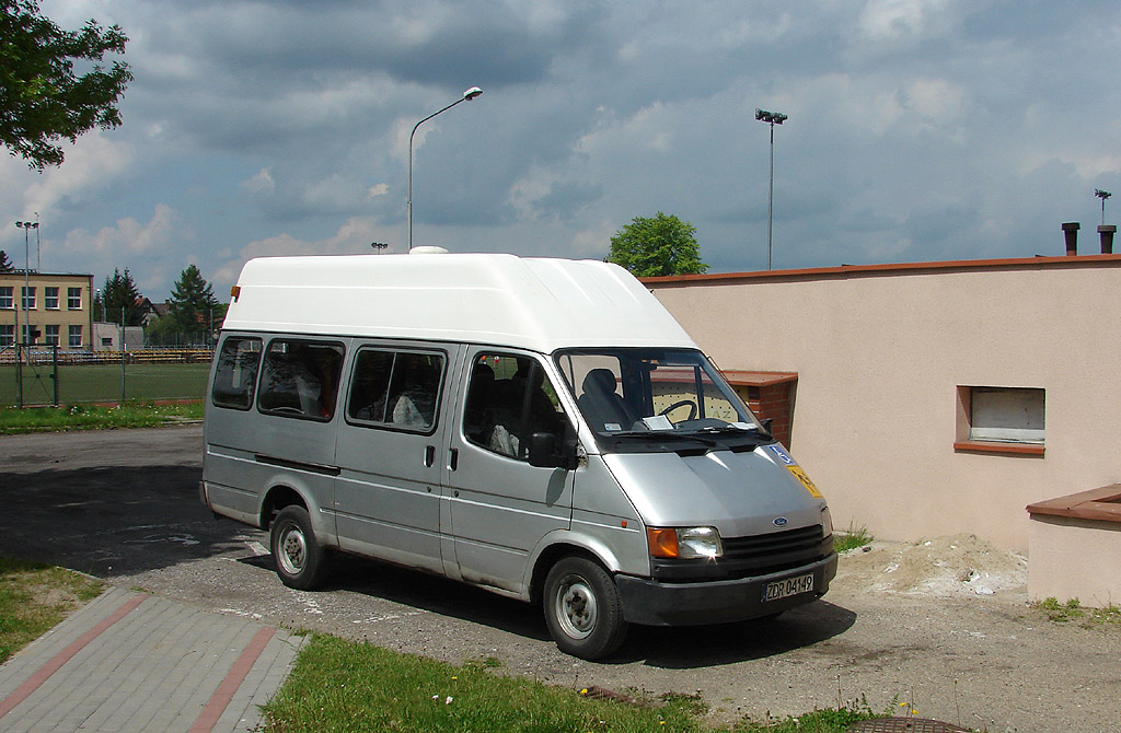 Ford Transit III #ZDR 04149