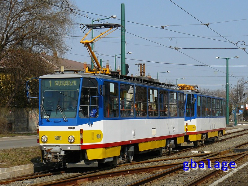 Tatra T6A2H #900