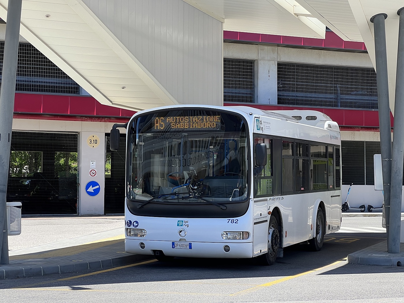 Irisbus 203E.7.96 Europolis #782