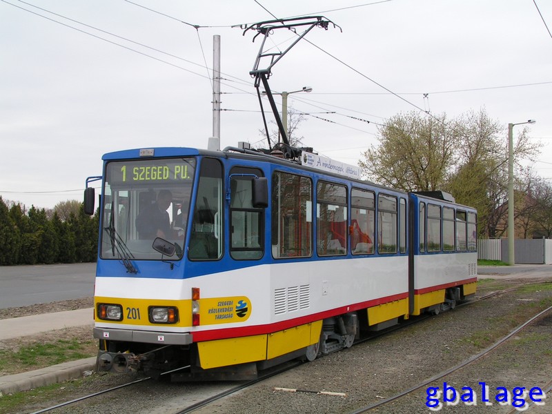 Tatra KT4DM #201
