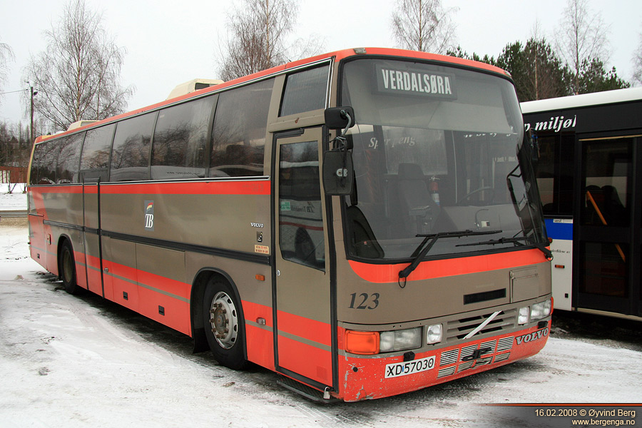 Volvo B10M / Delta Star 30 #123