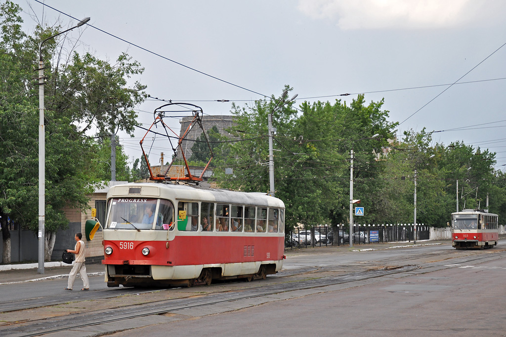 Tatra T3SU #5916