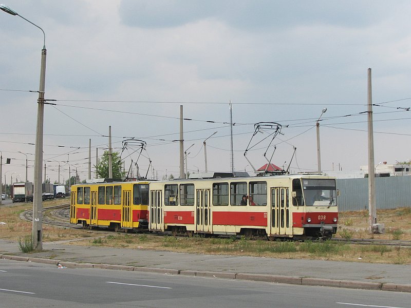 Tatra T6B5SU #038